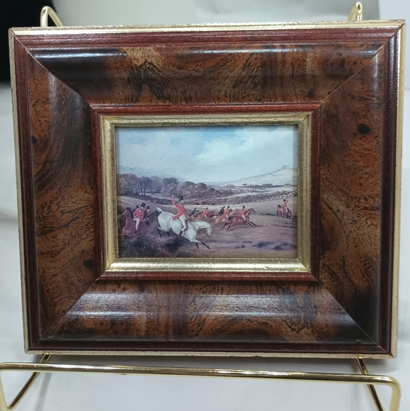 Antique Pair Cabinet Miniature Paintings of Hunting Dogs on Burel Wood Gold Gilt - Picture 1 of 14